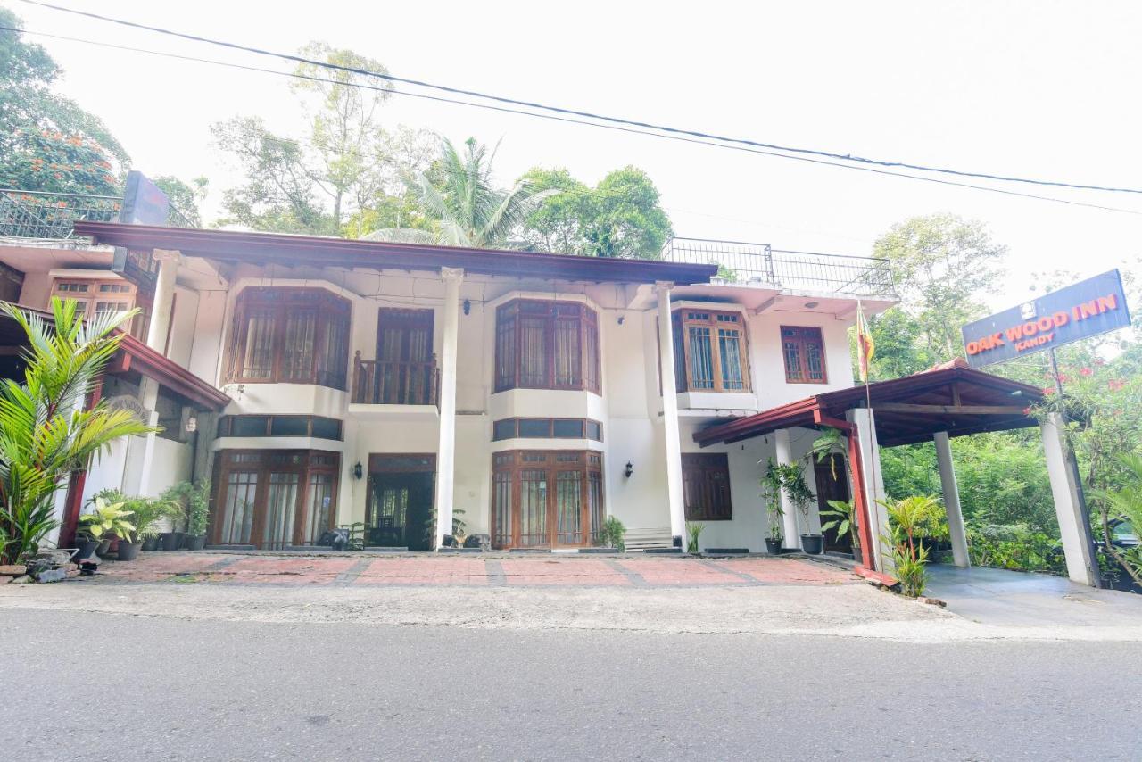 Oak Wood Inn 康提 外观 照片